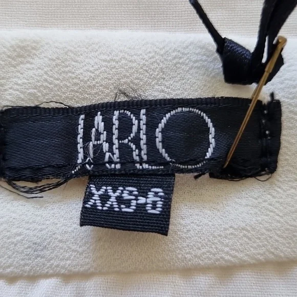 Jarlo, cream long formal dress, lace details, lined, sheer overlay, size 6 - Picture 9 of 12